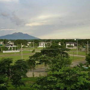 Nuvali Laguna Amaia 2Br Free Parking @ The Sanctuary Near Tagaytay And Carmelray Industrial Park Apartment Santa Rosa  Exterior photo