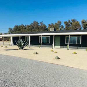 Modern + Midcentury House In B Bar H Ranch Villa Desert Hot Springs Exterior photo