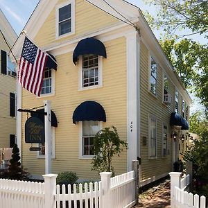 Martin Hill Inn Portsmouth Exterior photo