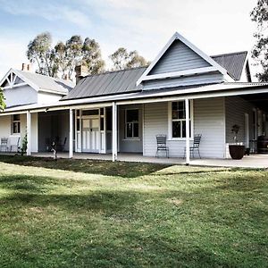 The Glen Farmhouse On Ovens River Villa Wangaratta Exterior photo