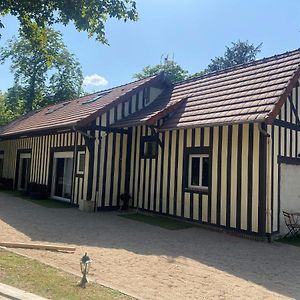 Au Domaine Des Roches Apartment Saint-Pierre-en-Auge Exterior photo