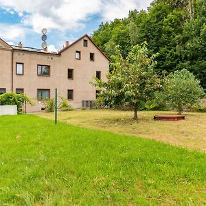 Modern Apartment In Sebnitz With A Terrace In Sebnitz Exterior photo