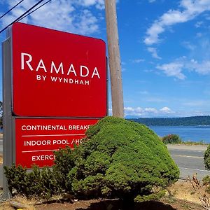 Ramada By Wyndham Campbell River Hotel Exterior photo