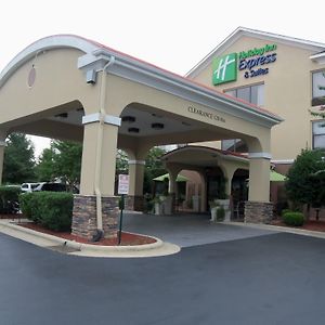 Holiday Inn Express Hotel & Suites Sanford, An Ihg Hotel Exterior photo