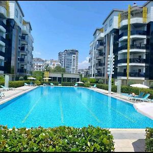 Konyaalti'Nda Luks Havuzlu 1+1 Apartment Antalya Exterior photo