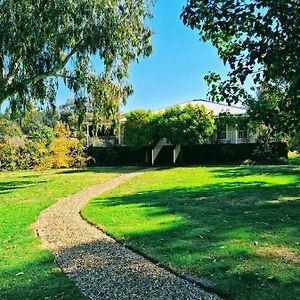 The Birches Beechworth Villa Exterior photo