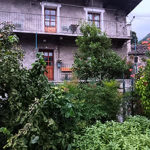 La Casa Antica Bed & Breakfast Pont-Saint-Martin Exterior photo