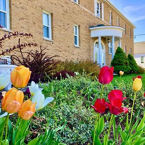 Garden Grove Retreat & Lodging Near Pictured Rocks, Fayette, Trails Hotel Exterior photo