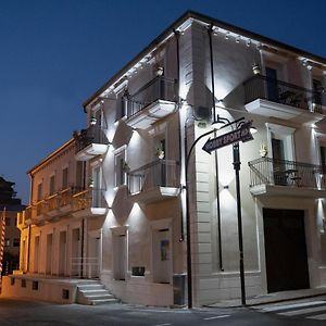 Antico Palazzo Del Corso By Home Dardano Mirto Crosia Exterior photo