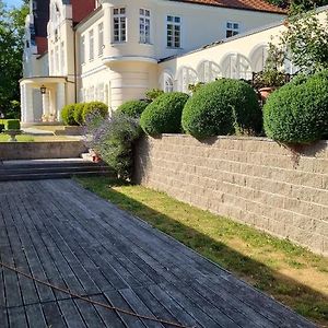 Chateau Radvanov Pension Hotel Mlada Vozice Exterior photo