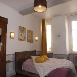 Chambre D'Hotes Lariboisiere Bed & Breakfast Fougeres Exterior photo