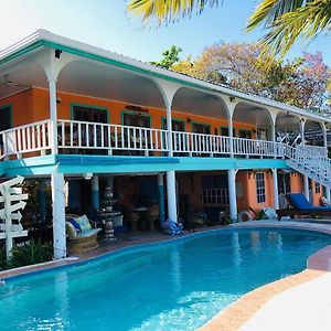 Coral Cove Inn Seine Bight Village Exterior photo