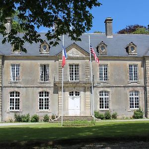 Chateau De Grandval - Sainte Mere Eglise Bed & Breakfast Neuville-au-Plain Exterior photo