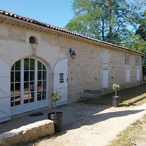 Le Clos De Fanny - Belle Longere Charentaise Villa Burie Exterior photo