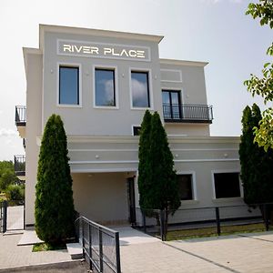 River Place Pitesti Exterior photo