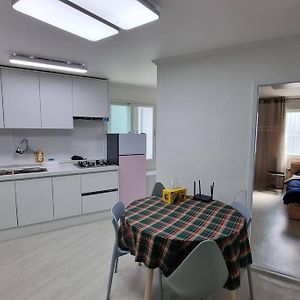 Pavilla City 201 Two Bedroom House Busan Exterior photo