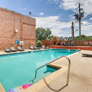 Chic Birmingham Vacation Rental With Shared Pool! Exterior photo