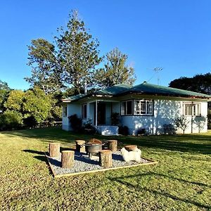 Kenilworth Farmhouse Villa Coolabine Exterior photo