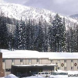 Hibernation House Hotel Whitefish Exterior photo