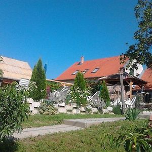 Hand Birtok Bed & Breakfast Siklos Exterior photo