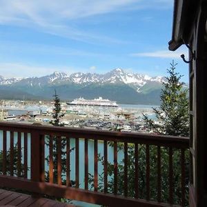 A Cabin On The Cliff Apartment Seward Exterior photo