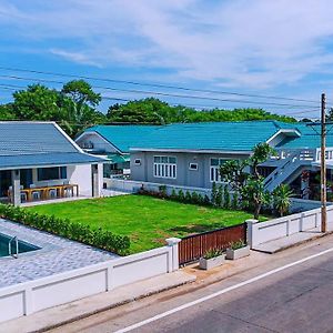Sealife4 Beach Pool Villa Rayong Exterior photo