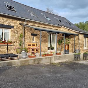 Chambre Oiseaux Hotel Larchamp Exterior photo