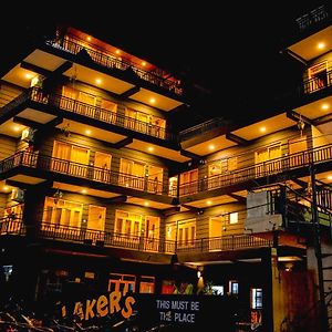 Lakers B And B Hotel Pokhara Exterior photo