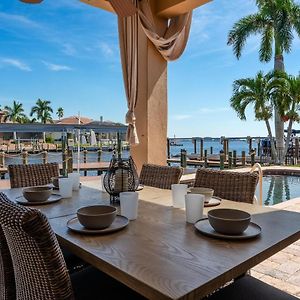 Paradise Found! Stunning Panoramic River Views, Yacht Club Area - Villa Redfish Cove - Roelens Cape Coral Exterior photo