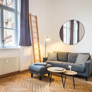 Schwarzlins Loftraum: Stylish Smart Apartment with Streaming & Nespresso Sankt Ingbert Exterior photo