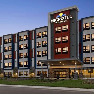 Microtel Inn & Suites By Wyndham Boisbriand Sainte-Therese Exterior photo