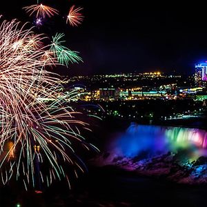 Exquisite, Bright & Modern Condo. Niagara Falls Exterior photo