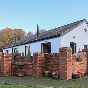 Alyn View Villa Llanferres Exterior photo