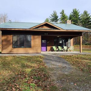 An Adirondack Getaway Guest House Keeseville Exterior photo