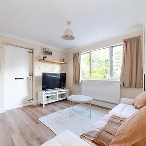 Lovely Studio Flat In Wimbledon W/ Free Parking Apartment London Exterior photo