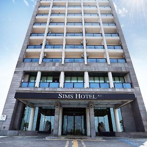 Sims Hotel Jeju Exterior photo