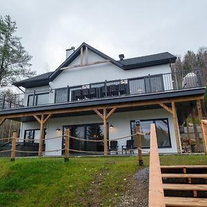 Le Chalet Saint-Cerf - Ski, Waterfront And Spa Exterior photo