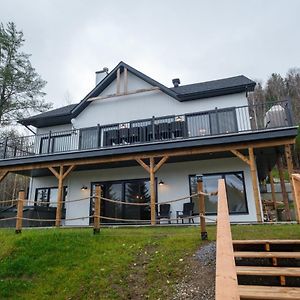 Le Chalet Saint-Cerf - Ski, Waterfront And Spa Villa Exterior photo