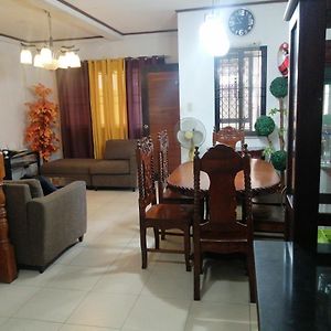 Ruiz Domicile Villa Kawit Exterior photo