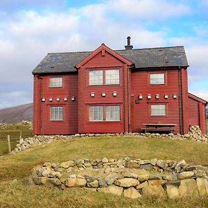 The Wooden House Villa Breanais Exterior photo