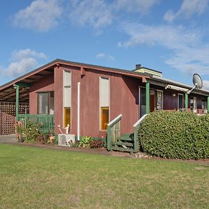 Golden Days - Whitianga Holiday Home Exterior photo