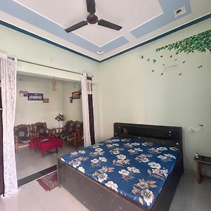 Family Home Stay Near Gokul Mathura Exterior photo