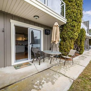 The Lakeside Cabin With Wide Outside Space #105 Villa West Kelowna Exterior photo