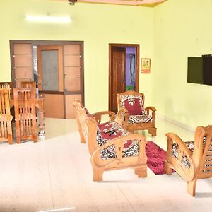 Sri Annamalaiyar Guest House Tiruvannamalai Exterior photo