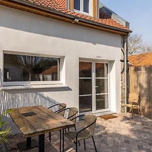 Maison Avec Terrasse - 2 Chambres Confortables Pour 4 A 6 Personnes Verton Exterior photo