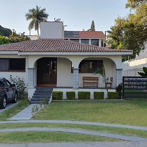 Casa En Lomas De Cocoyoc Villa Texcalpan Exterior photo