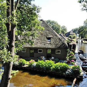 Plompeblad Guesthouse Giethoorn Exterior photo