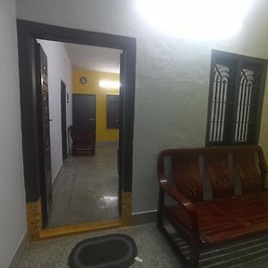 Eastern Service Flat Apartment Tiruchirappalli Exterior photo