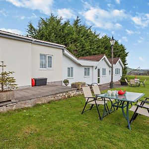 2 Bed Property In Bath 37147 Villa Chew Magna Exterior photo