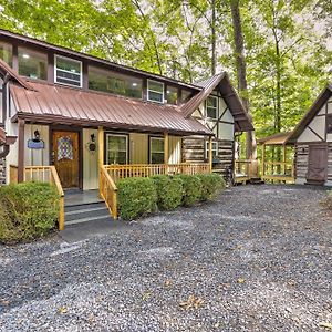 Pet-Friendly Topton Cabin With Hot Tub And Game Room! Exterior photo